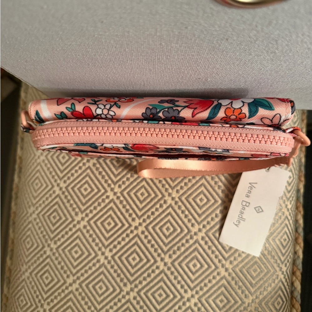 Vera Bradley RFID Compact Crossbody Floral Pink Wristlet Cardholder - Picture 3 of 5